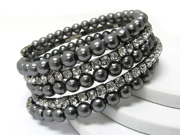 Pearl beads and rhinestone stretch bracelet