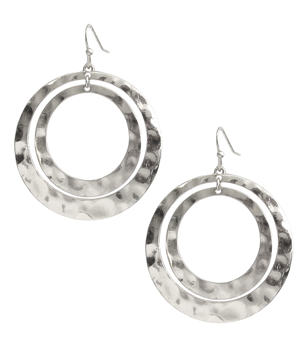HAMMERED ROUND METAL EARRING