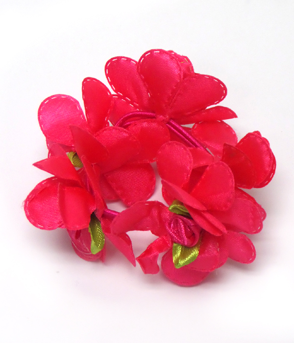 Mini rose flowers linked pony tail