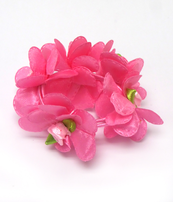 Mini rose flowers linked pony tail