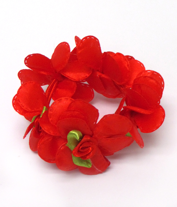 Mini rose flowers linked pony tail