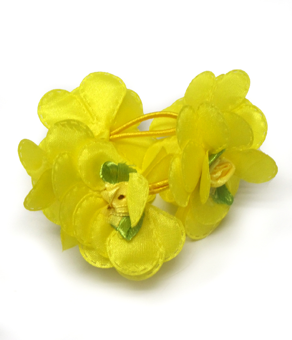 Mini rose flowers linked pony tail 