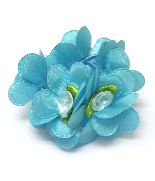 Mini rose flowers linked pony tail 