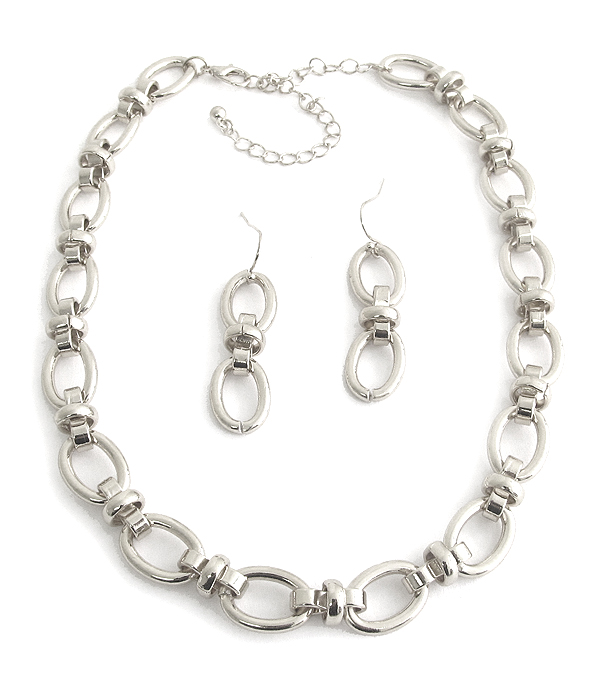 CHUNKY METAL CHAIN NECKLACE SET
