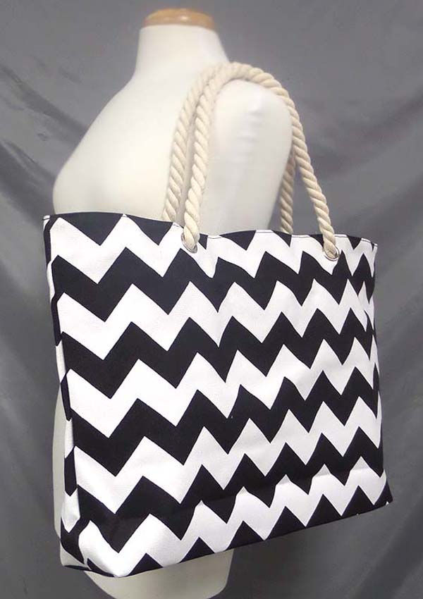 Chevron pattern zipper top rope strap fabric tote bag