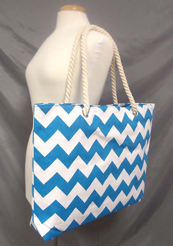 Chevron pattern zipper top rope strap fabric tote bag