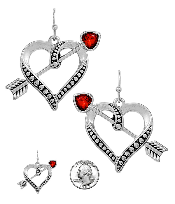 VALENTINE THEME HEART AND ARROW EARRING