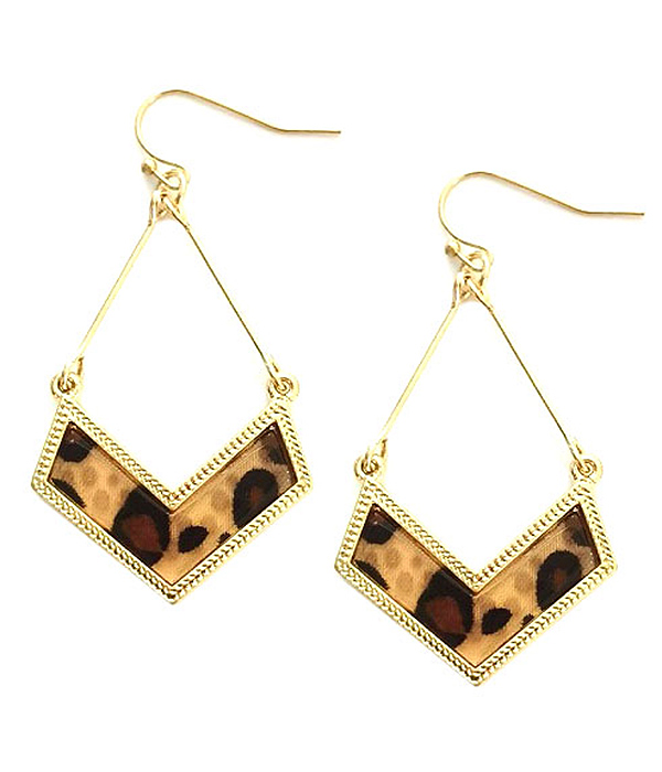 Accetate chevron drop earring - animal print