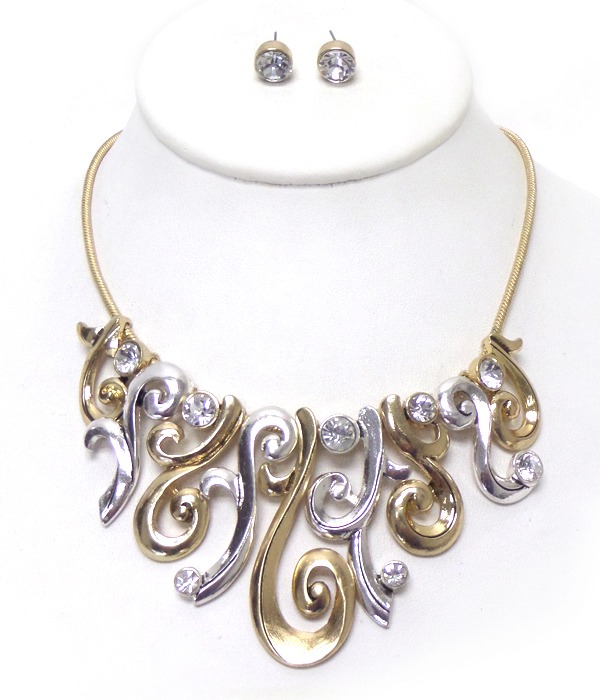 Crystal stud textured metal design necklace set