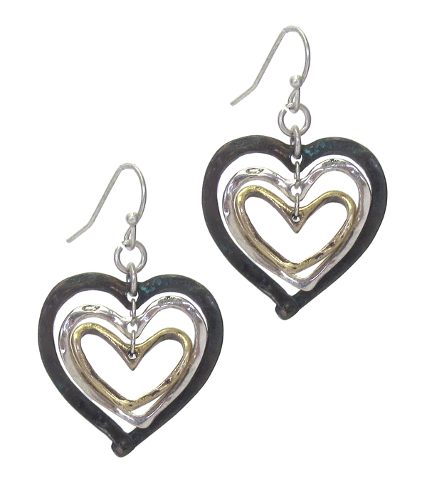 TRIPLE METAL HEART EARRING