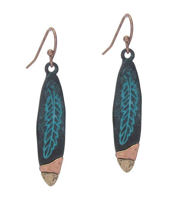 FEATHER METAL BAR EARRING