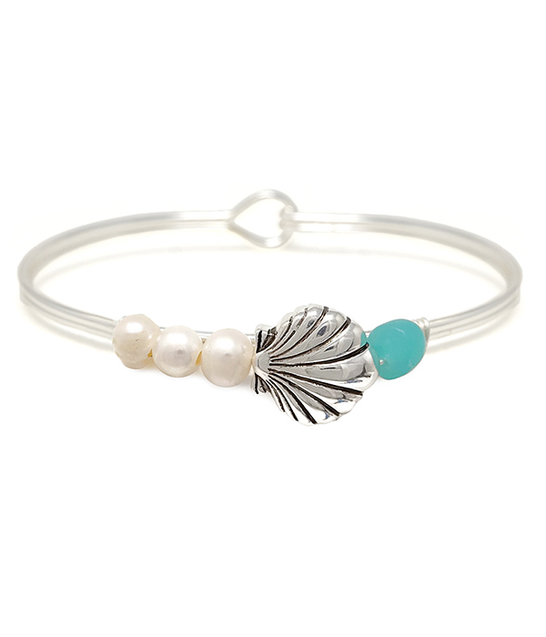 SEAGLASS AND PEARL MIX WIRE BANGLE BRACELET - SHELL