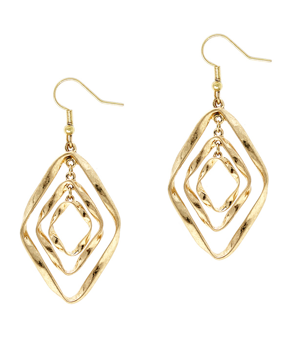 TWIST METAL TRIPLE DIAMOND SHAPE EARRING