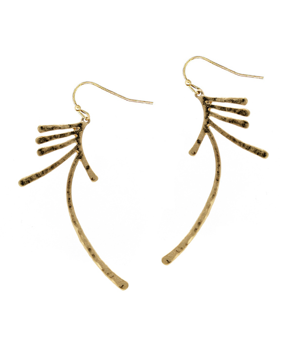 Metal wire minimalist pheasant feather earring