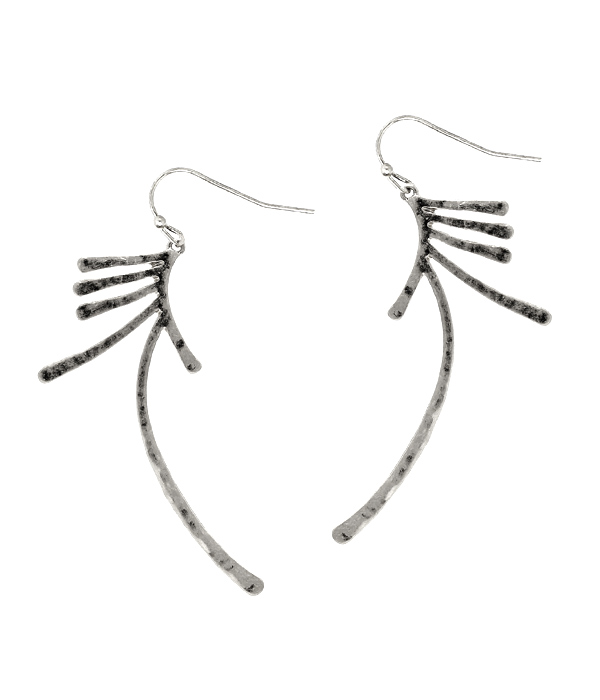 METAL WIRE MINIMALIST PHEASANT FEATHER EARRING