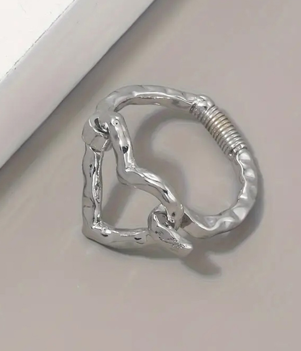 Hammered heart ring