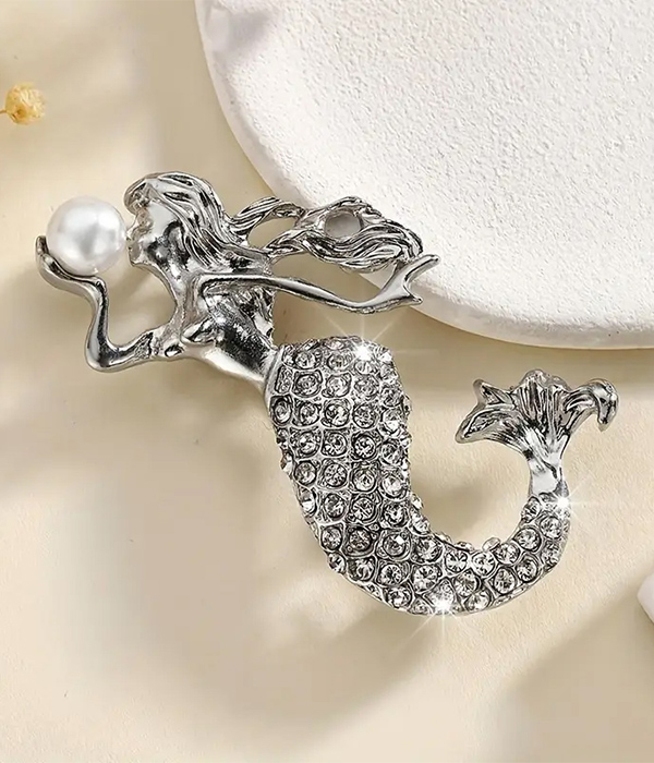 Sealife theme mermaid brooch