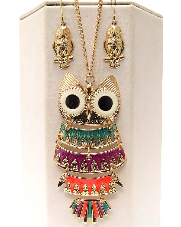 Crystal eyed large epoxy owl and long chain necklace earring set