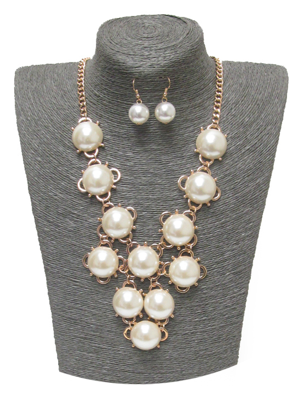 Spring statement multi bubble pearl necklace set