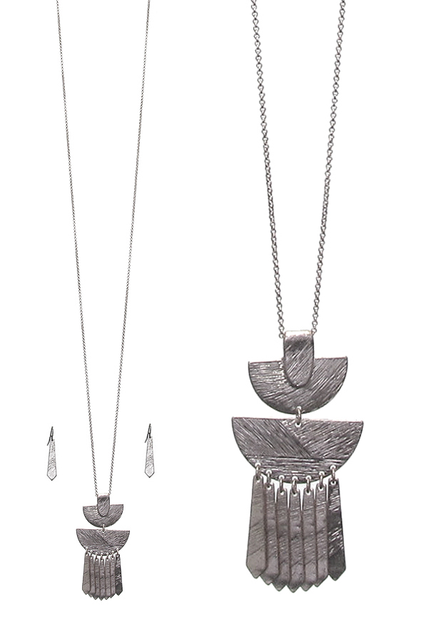 TEXTURED METAL BAR DROP PENDANT LONG NECKLACE SET