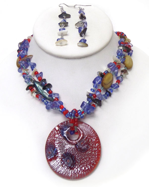Murano glass pendant and chip stone necklace set