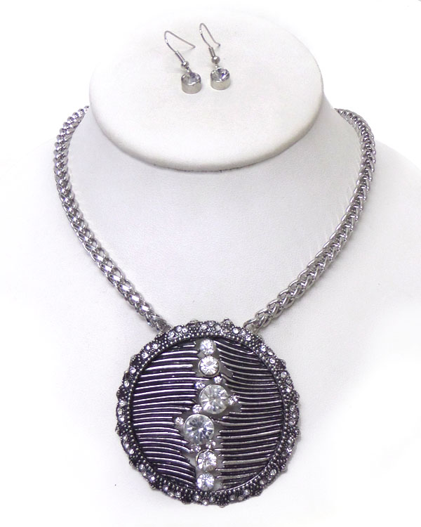 Crystal on textured disk pendant necklace set