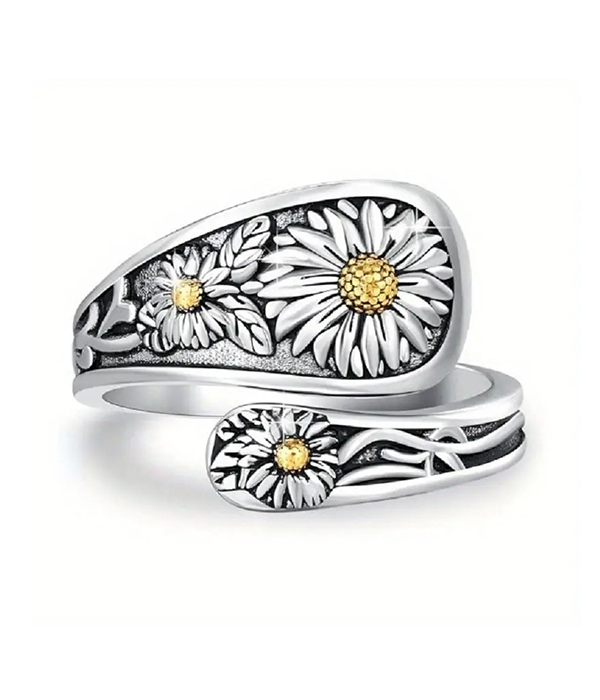 Vintage spoon texture ring