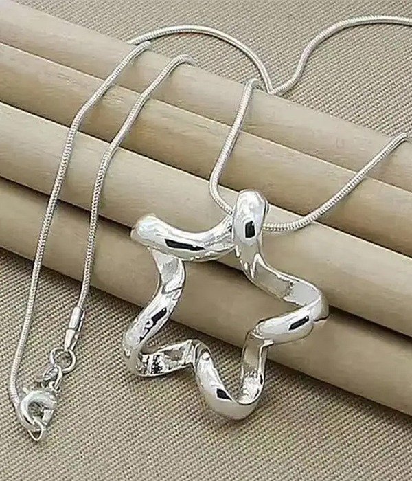 Sealife theme starfish necklace