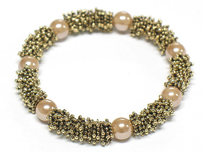 Pearl beads ball and metal cluster stretch bracelet