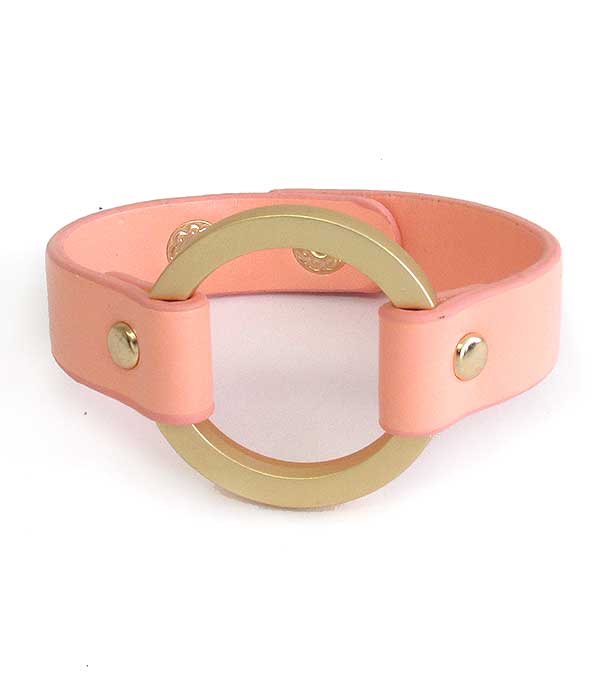 Metal ring and neon leatherette bracelet