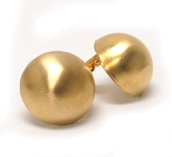Scratch metal dome clip earring