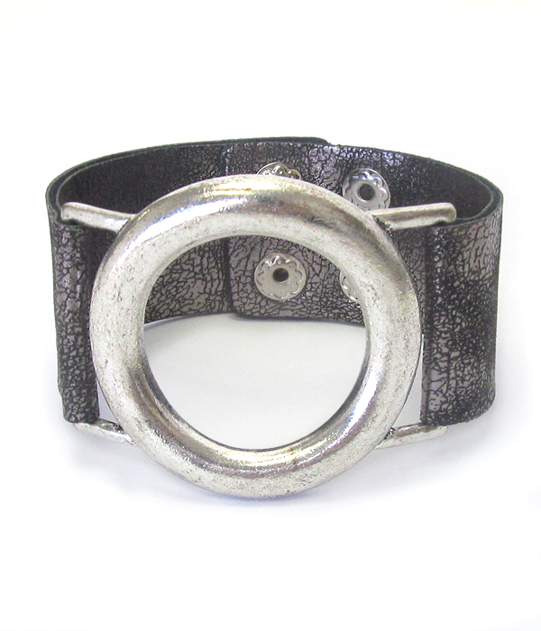 METAL RING LEATHERETTE BAND BRACELET