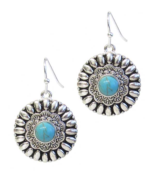NAVAJO STYLE TURQUOISE EARRING - DISC -western