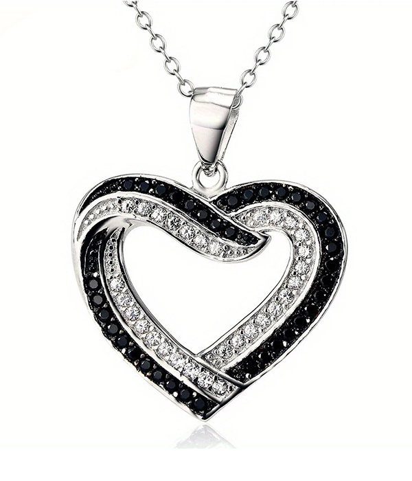 Heart pendant necklace