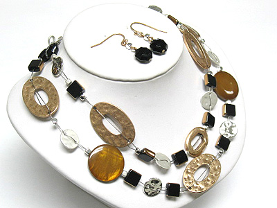 Metal disk and acryl beads long necklace and earring set
