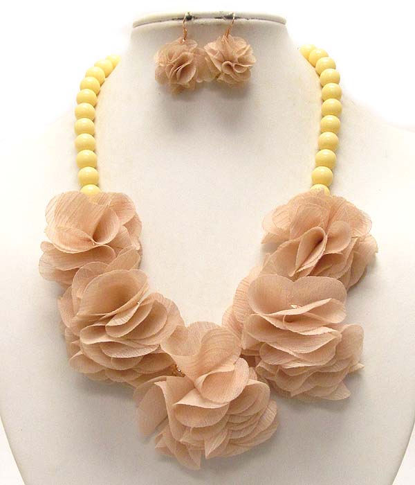 Multi acrly balls with five fabric flower necklace earring set