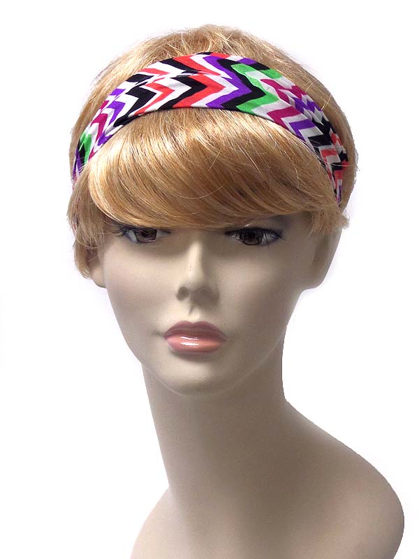 Chevron pattern stretch headband