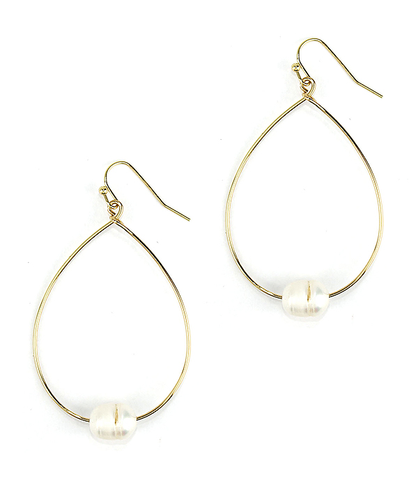 FRESHWATER PEARL WIRE TEARDROP HOOP EARRING