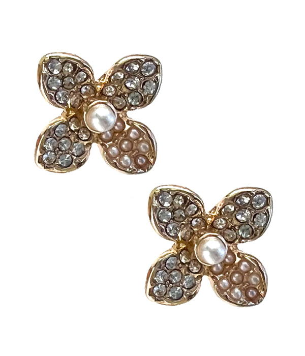 Crystal and pearl mix flower earring