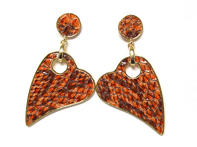 Snake skin pattern heart earring
