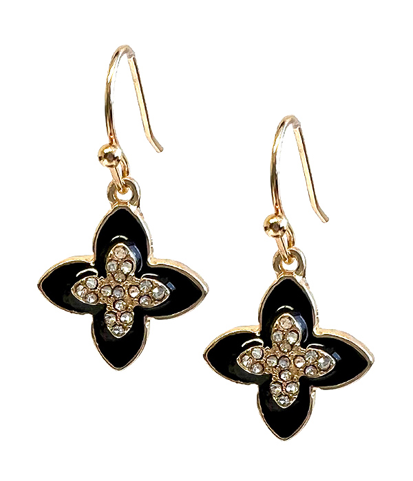 CRYSTAL AND EPOXY CLOVER DANGLE EARRING