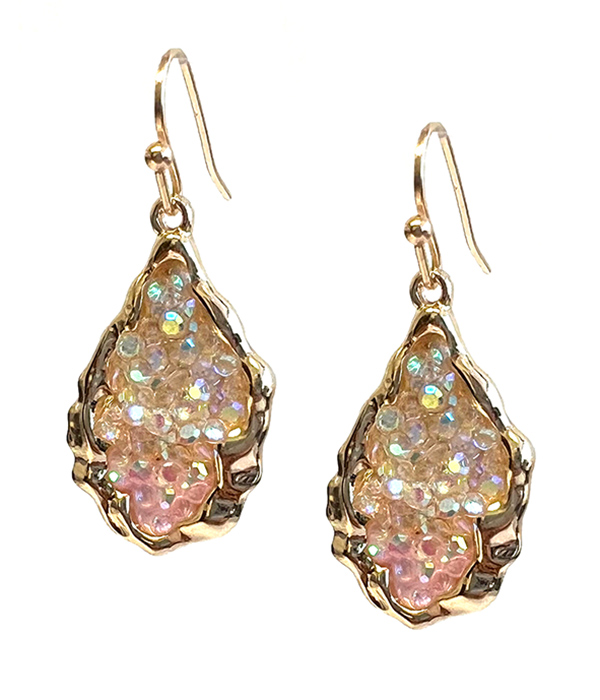Teardrop druzy earring