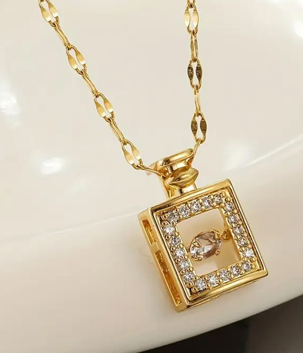 Purfume bottle pendant necklace