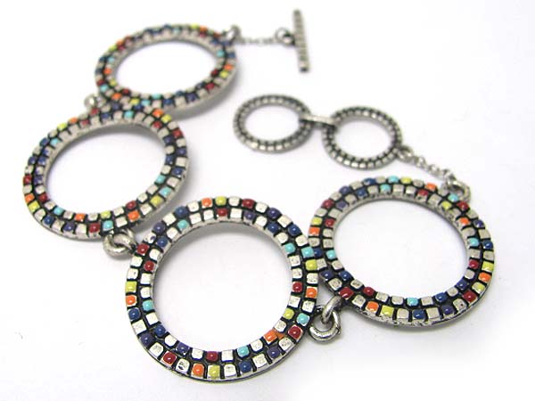 Colored round metal link bracelet