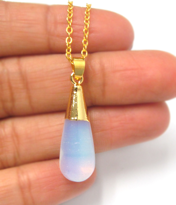 Semi precious stone terardrop quartz pendant necklace