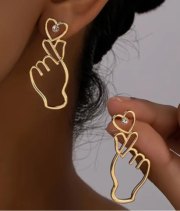 Love heart earring