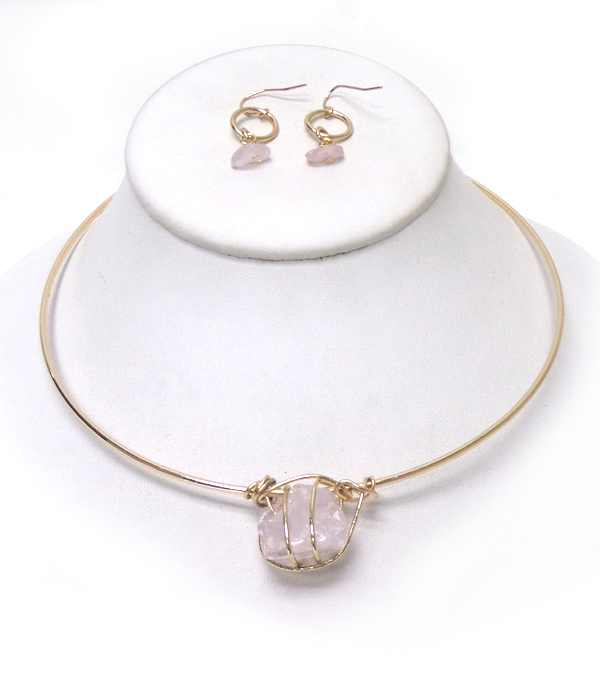 Raw semi precious stone handmade metal wired choker necklace set