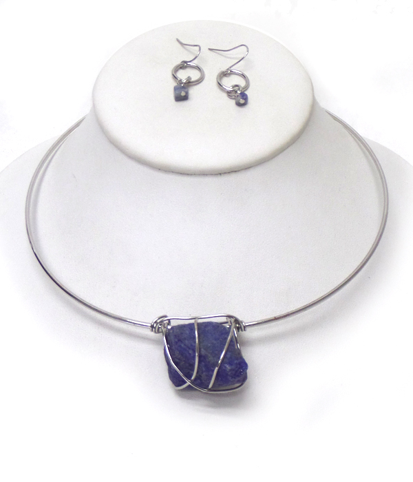 Raw semi precious stone handmade metal wired choker necklace set