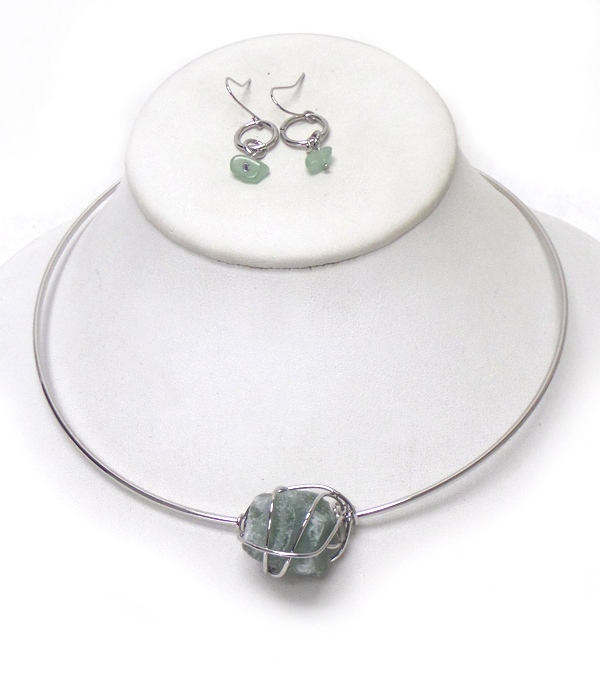 Raw semi precious stone handmade metal wired choker necklace set