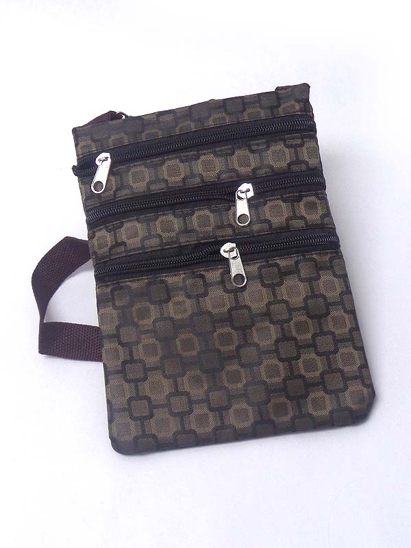 Square pattern zipper messenger bag